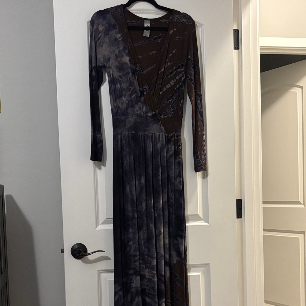 TALL 60" Go Couture Long Sleeve Maxi Dress in Black and Gray Tie-Dye